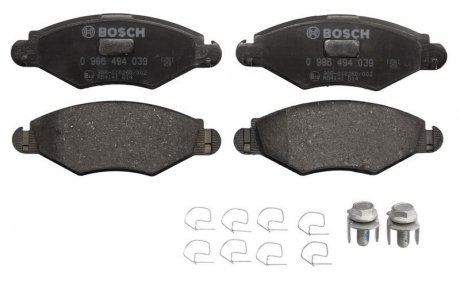 Комплект тормозных колодок, дисковый тормоз BOSCH 0986494039