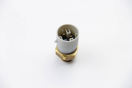 Датчик включения вентилятора (чёрный) ASTRA F/VECTRA A 1.4-2.0 88-98 (100°C-95°C) FACET 7.5147