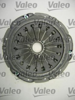 Зчеплення компл. CITROEN/FIAT/PEUGEOT Jumpy/Scudo/Expert "02-06 Valeo 826701